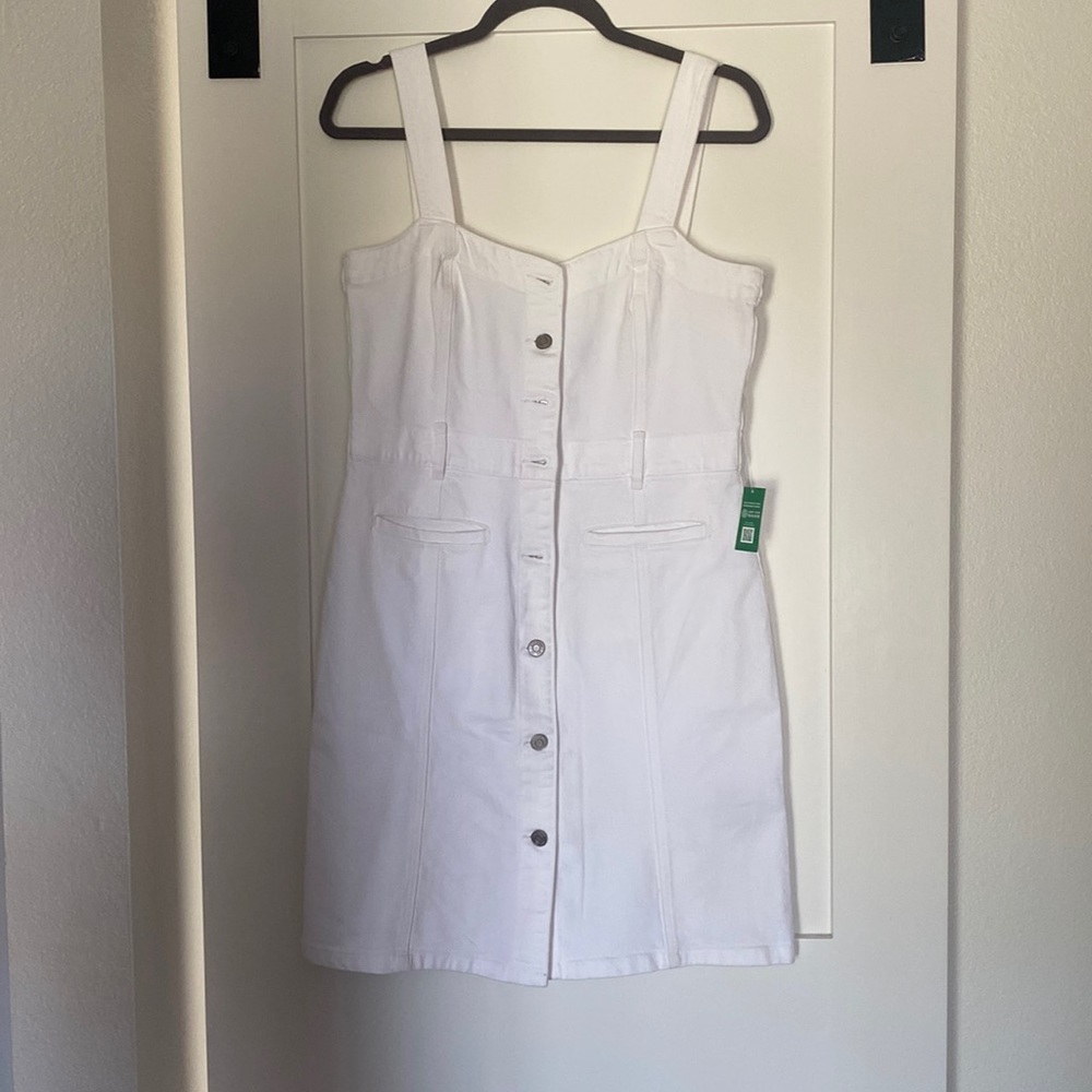 Gap Women’s Denim dress. Size 8